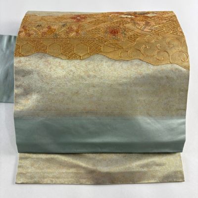 https://buysell.itembox.design/product/477/000002547749/000002547749-01-m.jpg