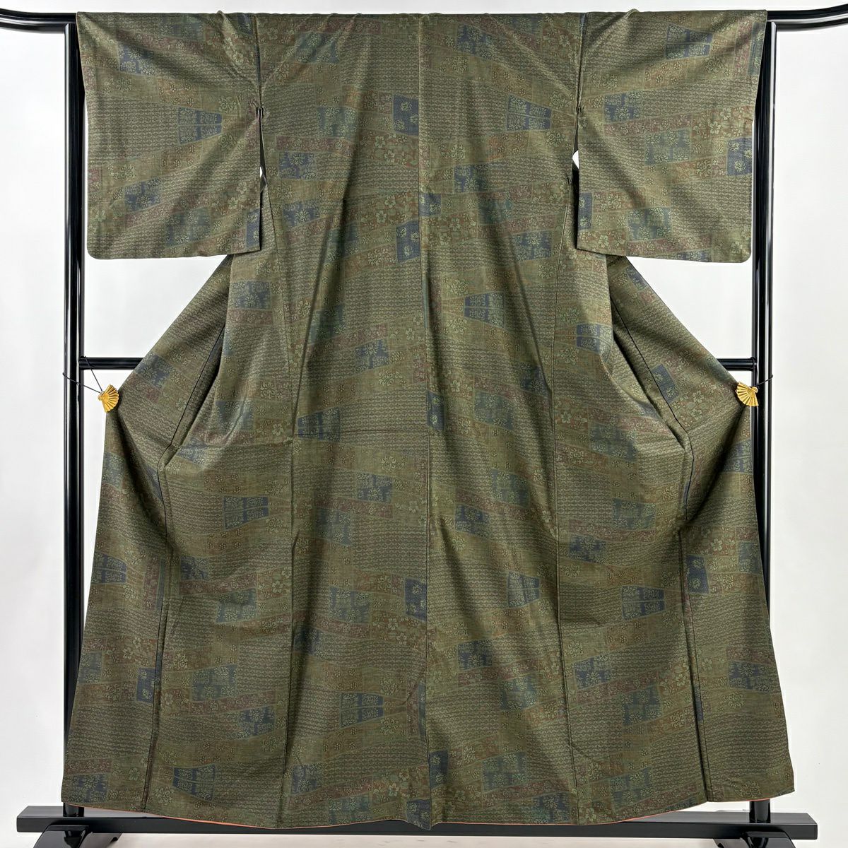 美品】 紬 身丈160.5cm 裄丈64cm M 袷 草花 灰紫 正絹 秀品｜中古