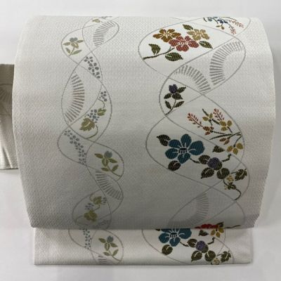 https://buysell.itembox.design/product/484/000002548478/000002548478-01-m.jpg