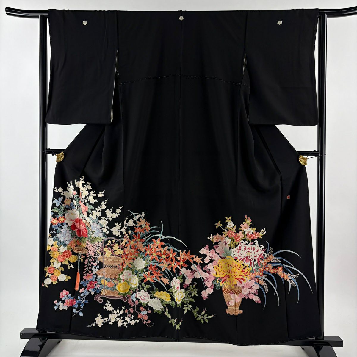 黒留袖 身丈152.5cm 裄丈64cm M 袷 鳥 草花 黒 正絹 秀品｜中古・古着