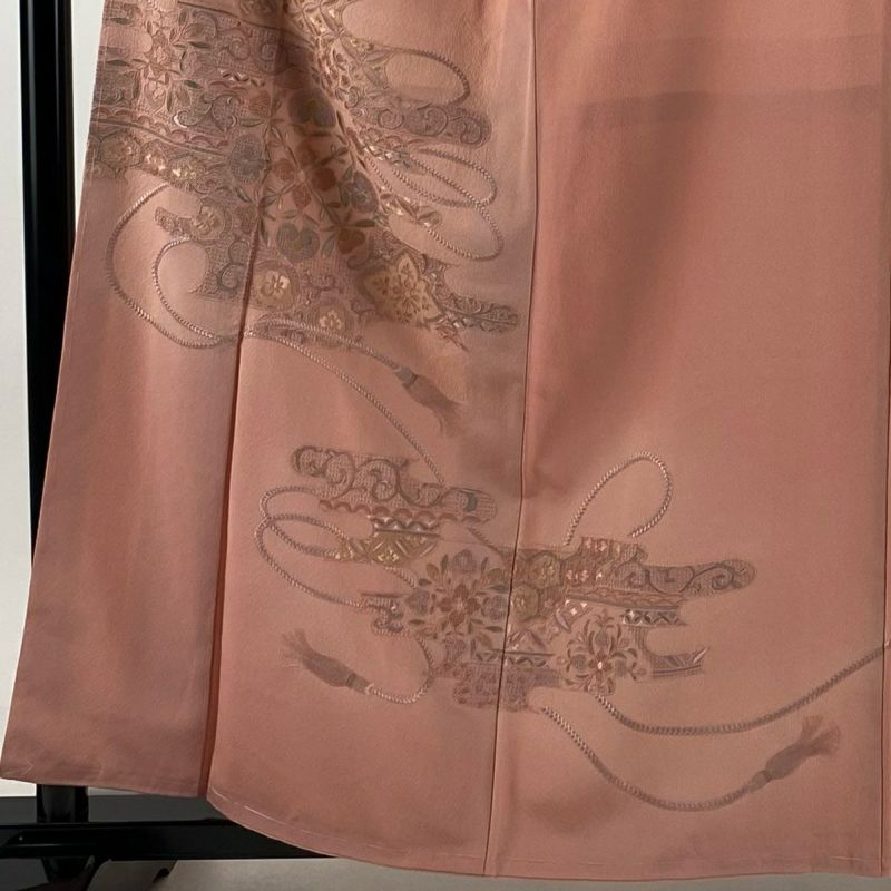 【再入荷】 組紐 華文 袷 M 裄丈64cm 身丈158cm 付下げ 刺繍 ピンク ぼかし 着物・浴衣