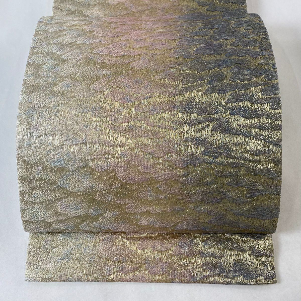 在庫一掃】 袋帯 美品 秀品 幾何学模様 箔 黒 六通 正絹 【中古