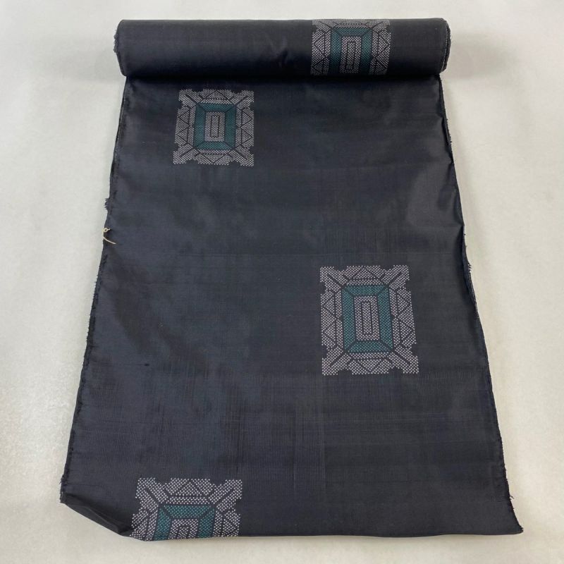 新古品> 紬 反物 正絹 （着尺）/ 湯通し済み（すぐにお仕立て