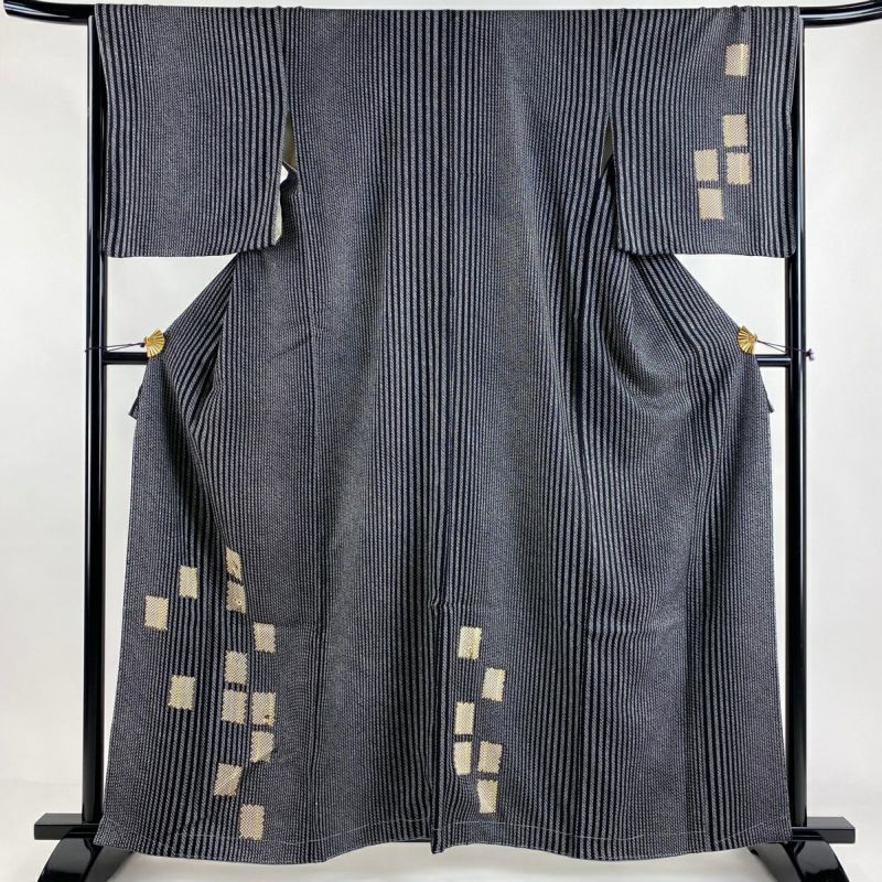 付下げ 身丈161.5cm 裄丈64.5cm M 袷 秋草 色紙 刺繍 金糸 黒