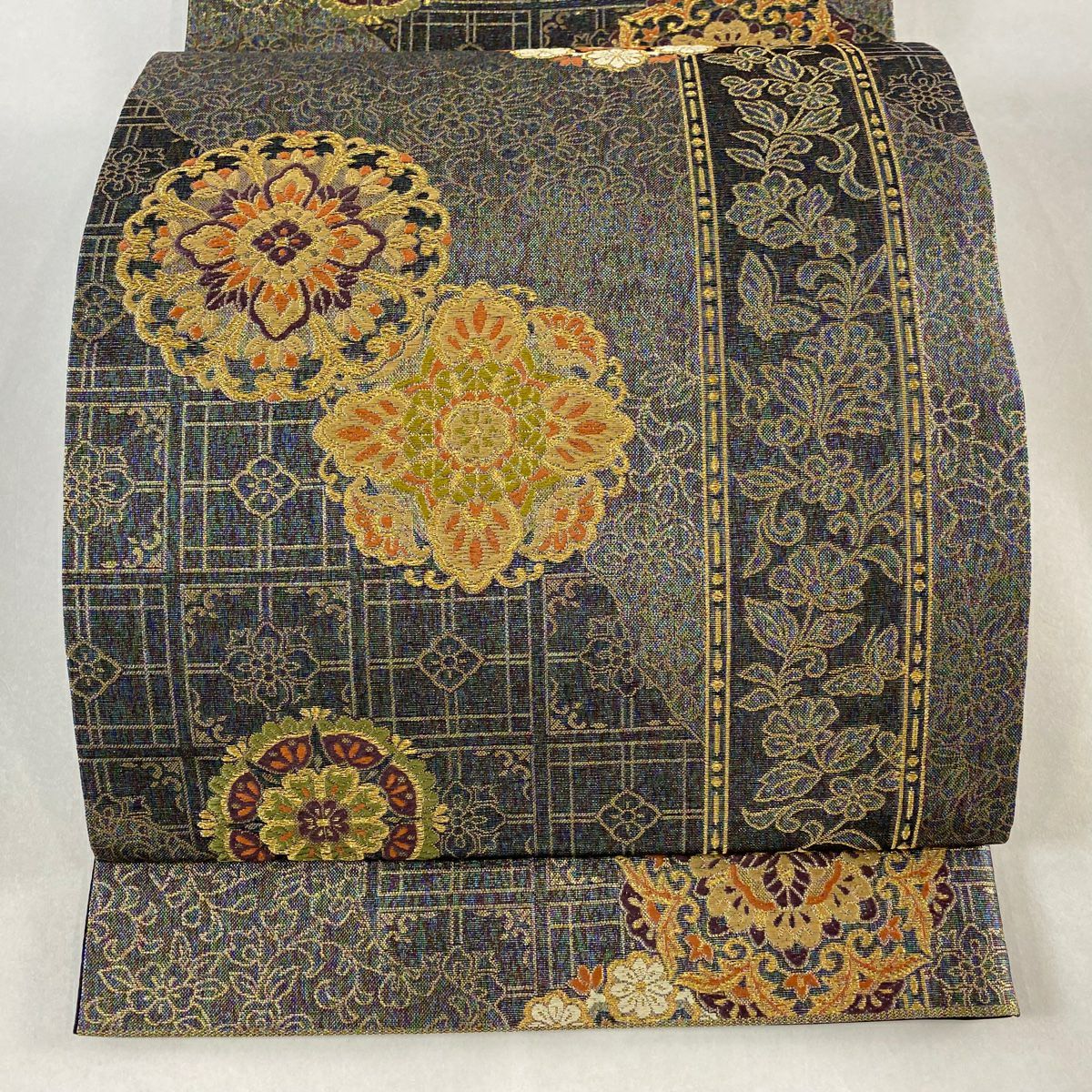 袋帯 美品 秀品 落款あり 桜 花唐草 箔 灰茶 六通 正絹｜中古