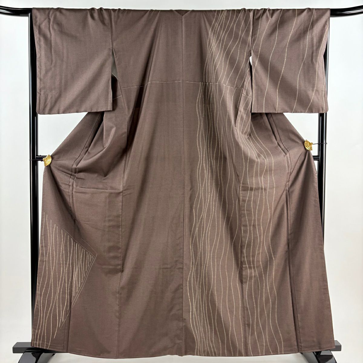 付下げ 身丈163cm 裄丈67cm M 袷 紬地 幾何学模様 茶色 正絹 秀品
