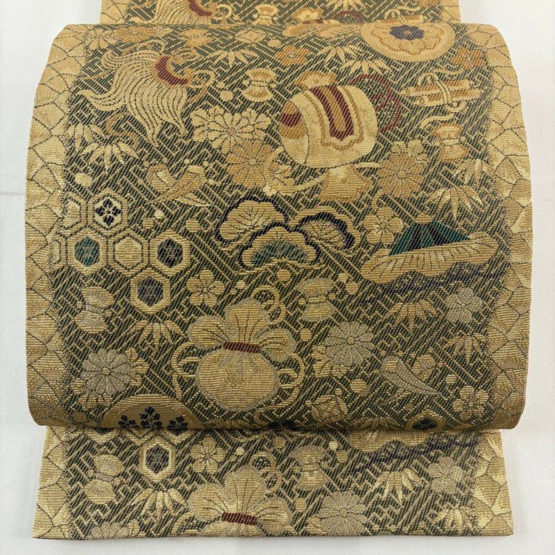 美品】 袋帯 名品 落款あり 宝尽くし 松竹梅 輪奈織 金糸 金色 六通