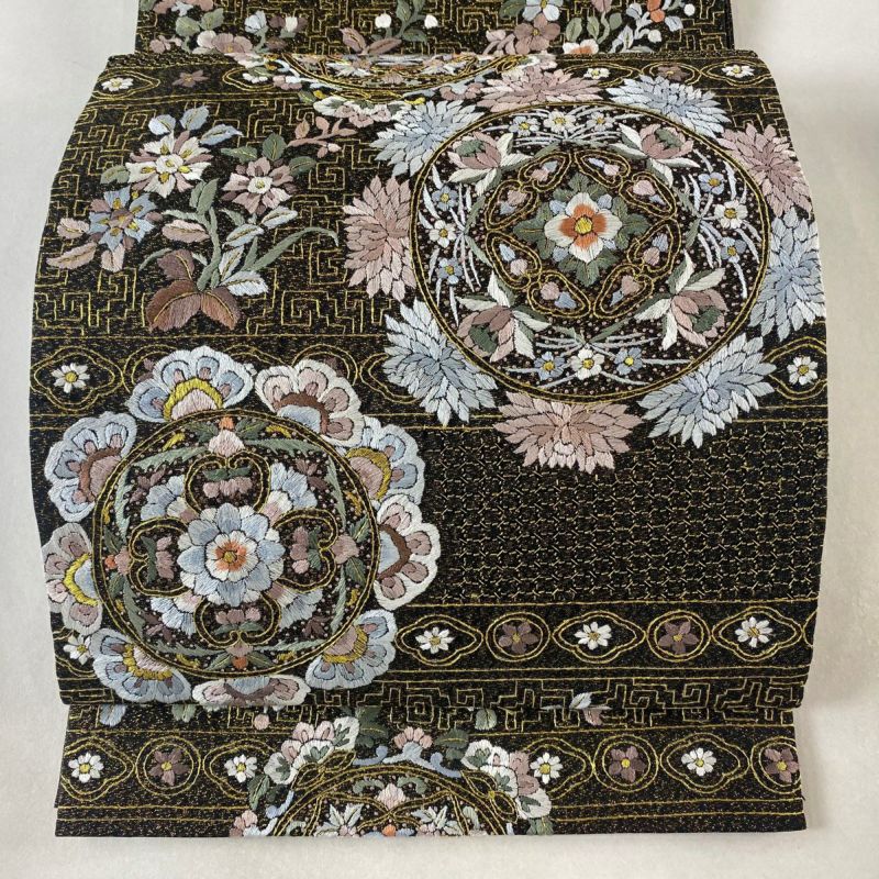 袋帯 美品 逸品 華文 草花 刺繍 金糸 墨色 六通 正絹｜中古