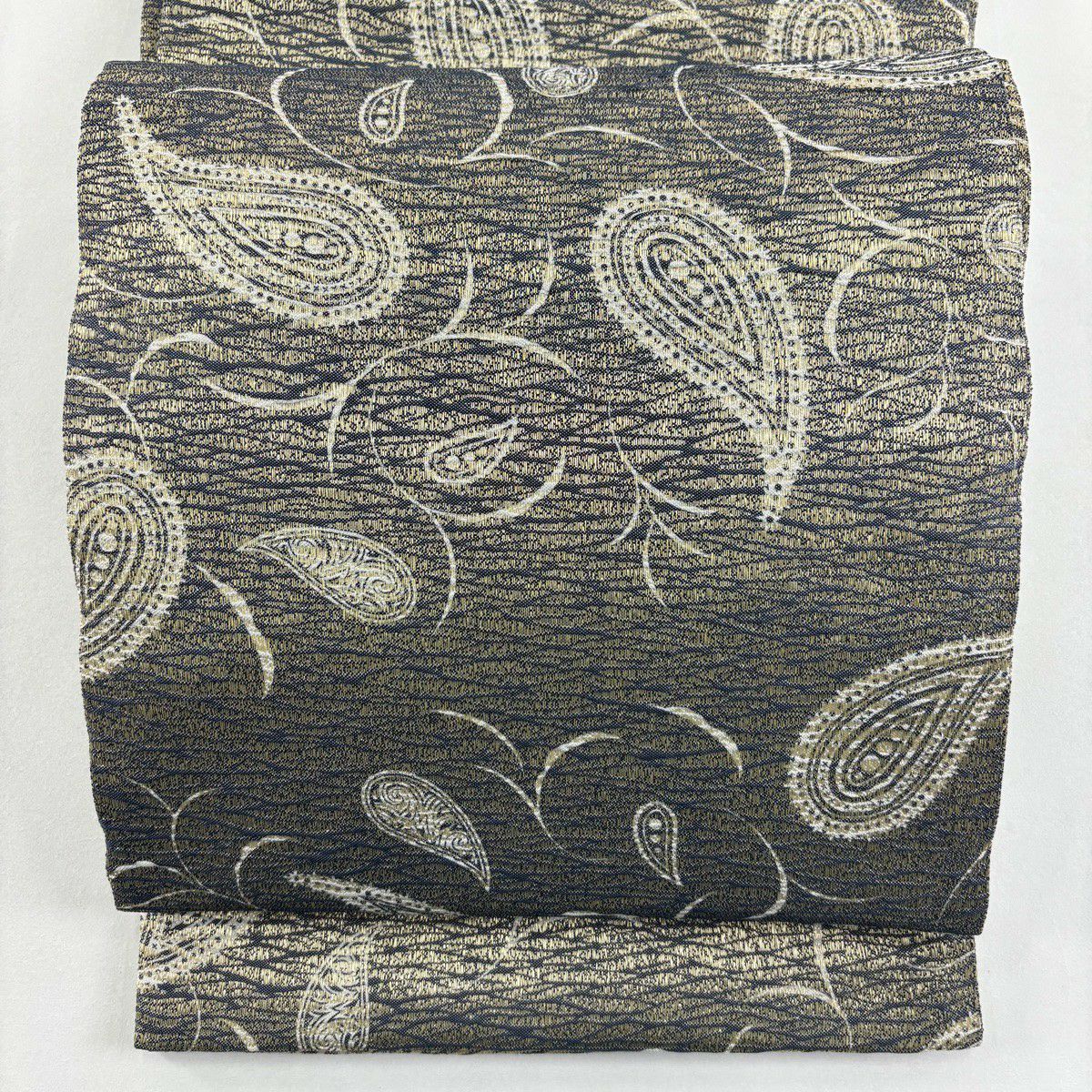 未使用 正絹 袋帯 全通全景図 黒真珠箔 訪問着付け下げ等に 美品】 袋帯 名品 全通 正絹 【中古】の通販 by バイセル ラクマ店｜ラクマ