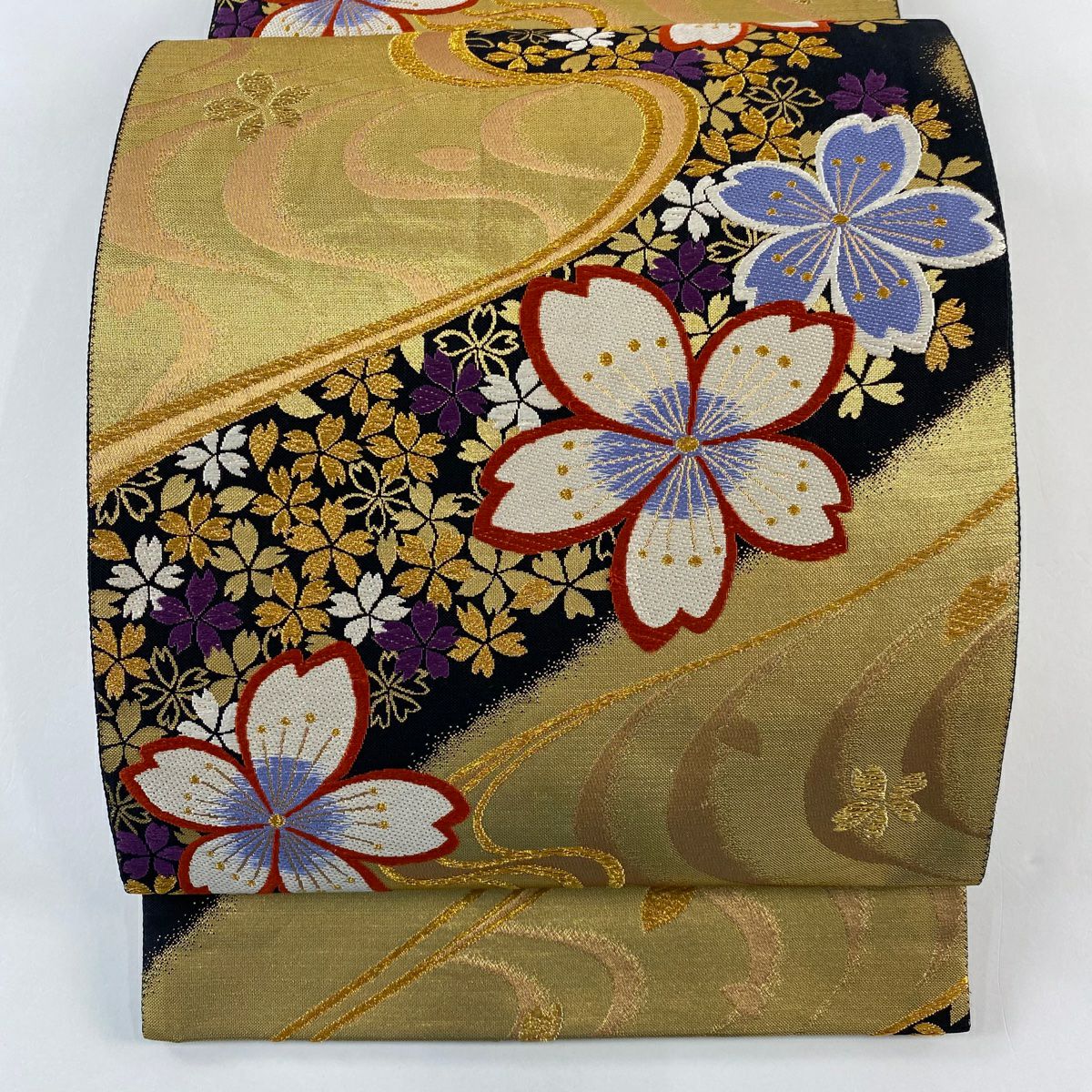 ◇豪華正絹振袖 くすみピンク、古典柄袋帯、牡丹柄、金駒刺繍、金彩加工