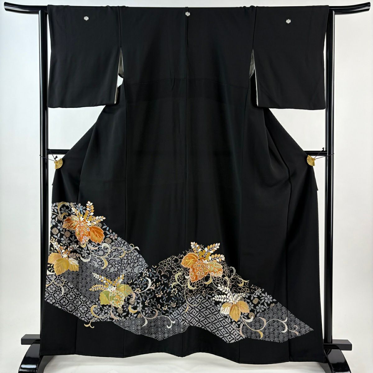 黒留袖 身丈154cm 裄丈63cm S 袷 千總 落款あり 桐 蜀江文 金糸 金彩