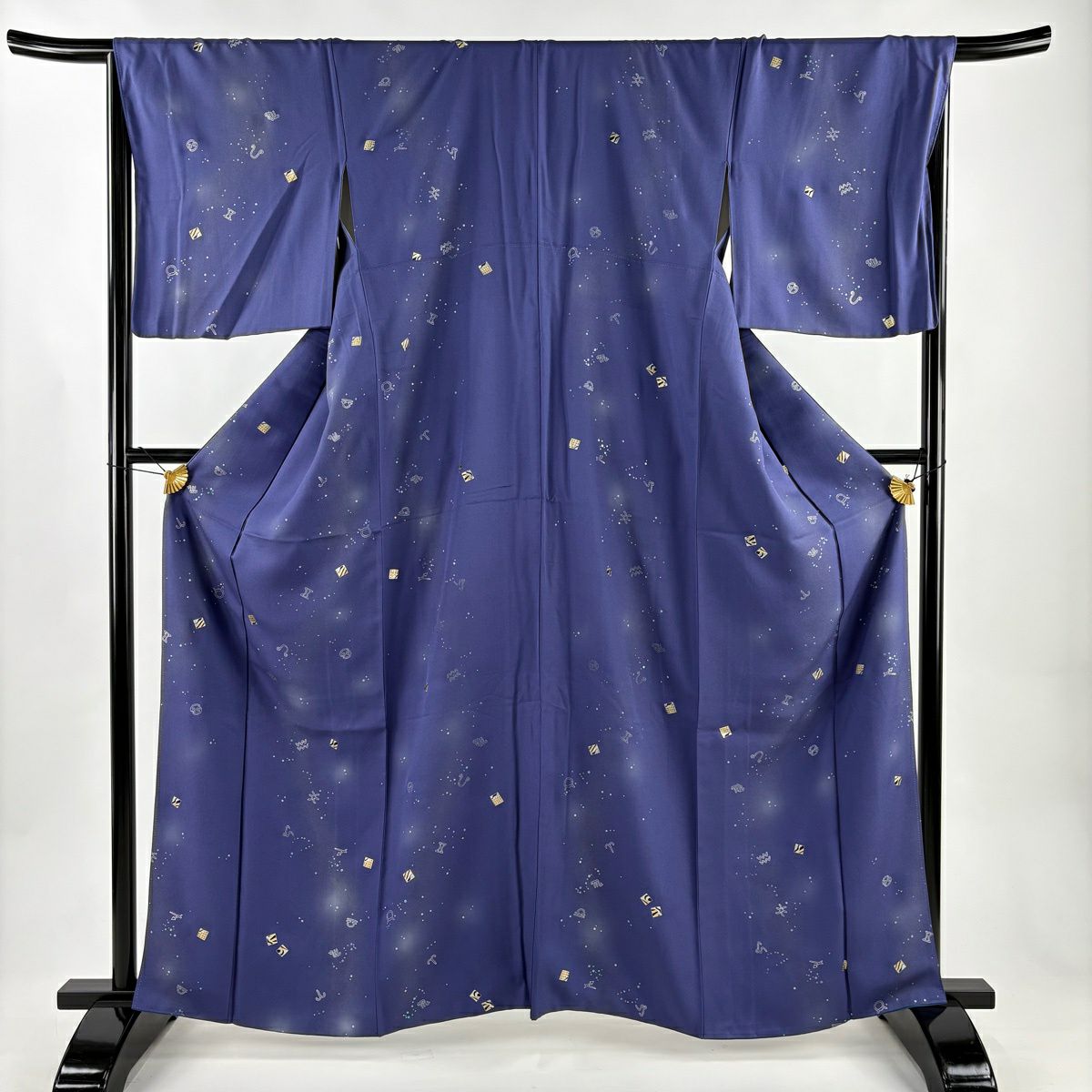 小紋 身丈160cm 裄丈61cm S 袷 大島紬地 証紙あり うさぎ 雪輪 青紫