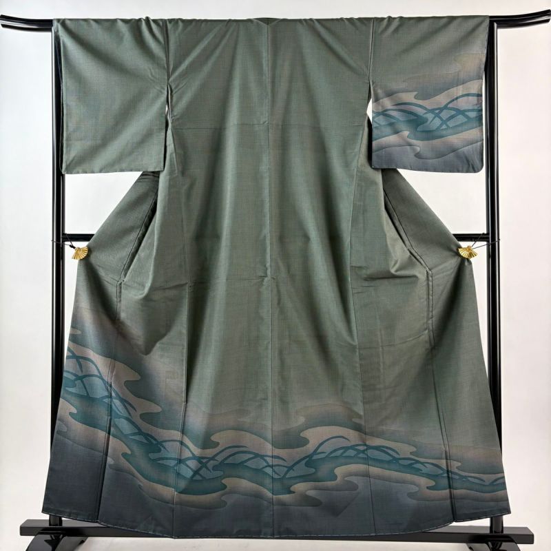 美品】 付下げ 身丈159.5cm 裄丈66.5cm M 袷 紬地 流水 シルエット