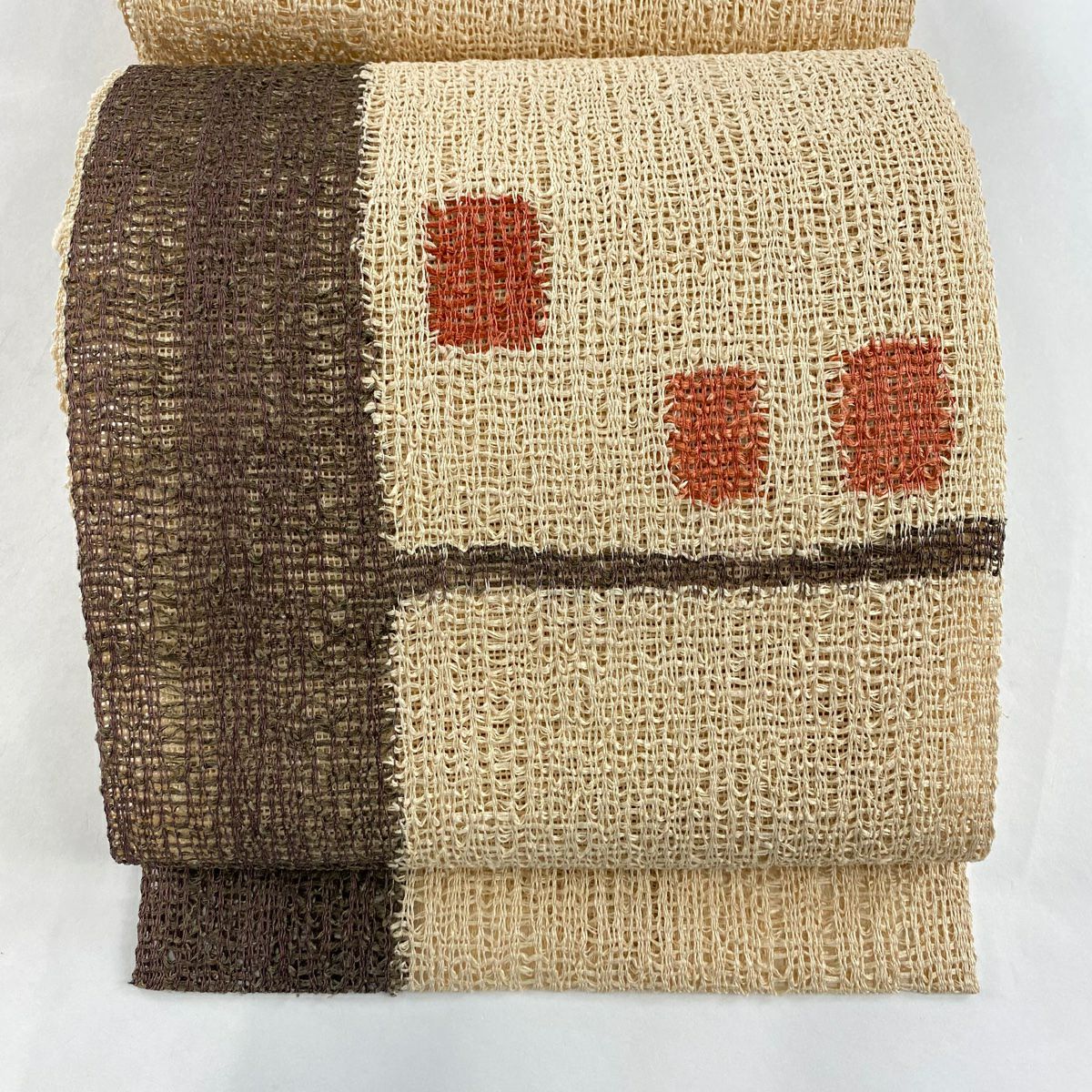 【美品】夏物帯　名古屋帯　八寸　松葉仕立て　ベージュ　C 名古屋帯 美品 秀品 八寸名古屋帯 松葉仕立て 縞 小花 薄茶色