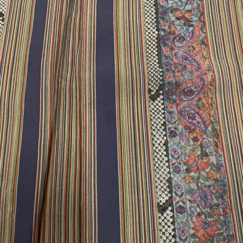 小紋 身丈152cm 裄丈63.5cm S 薄物 落款あり 縞 草花 茶緑色 小紋 身丈152cm 裄丈63.5cm S 薄物 落款あり 縞 草花 茶緑色