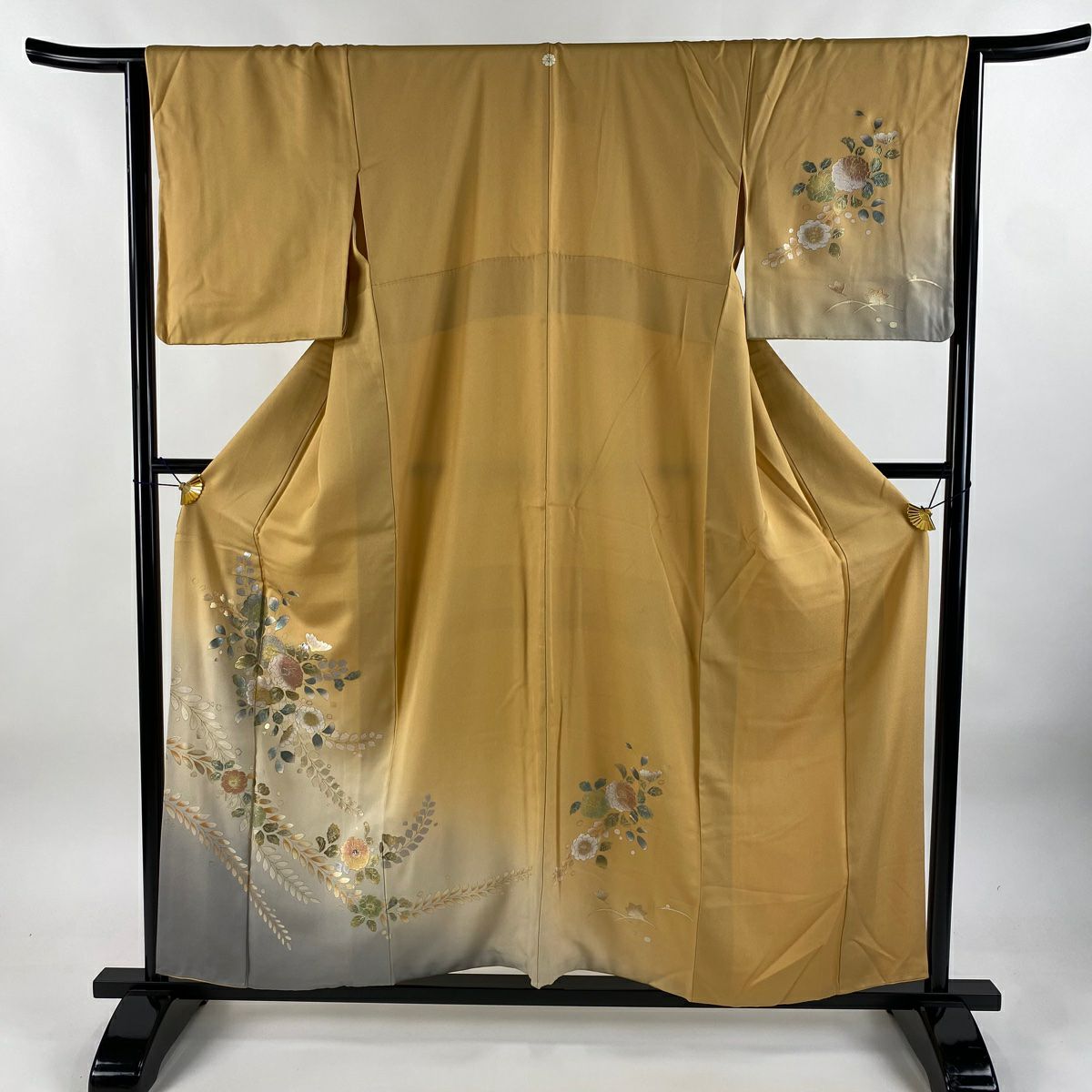 509mi63〇色無地 地紋 茶屋辻 暗めの黄緑色〇しつけ付き美品 509mi63〇色無地 地紋 茶屋辻 暗めの黄緑色〇しつけ付き美品 - メルカリ