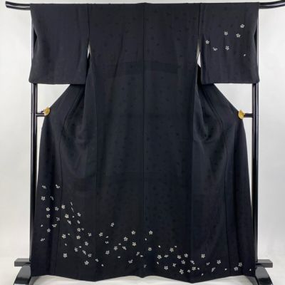 https://buysell.itembox.design/product/548/000002554882/000002554882-01-m.jpg