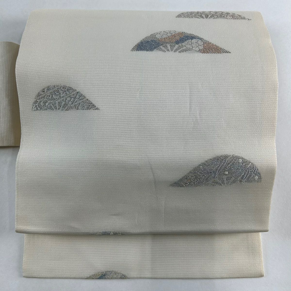 名古屋帯 美品 秀品 夏帯 絽 幾何学模様 金銀糸 クリーム 正絹