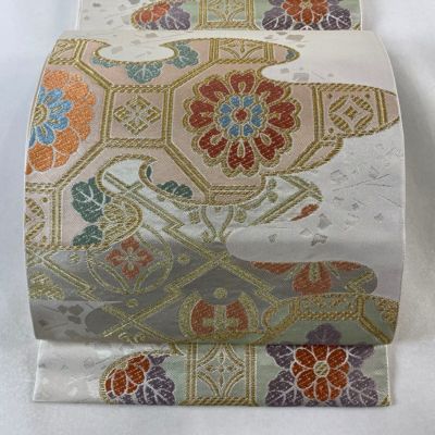 https://buysell.itembox.design/product/551/000002555181/000002555181-01-m.jpg