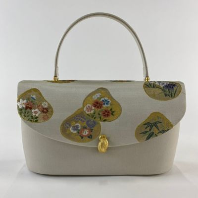https://buysell.itembox.design/product/555/000002555577/000002555577-01-m.jpg