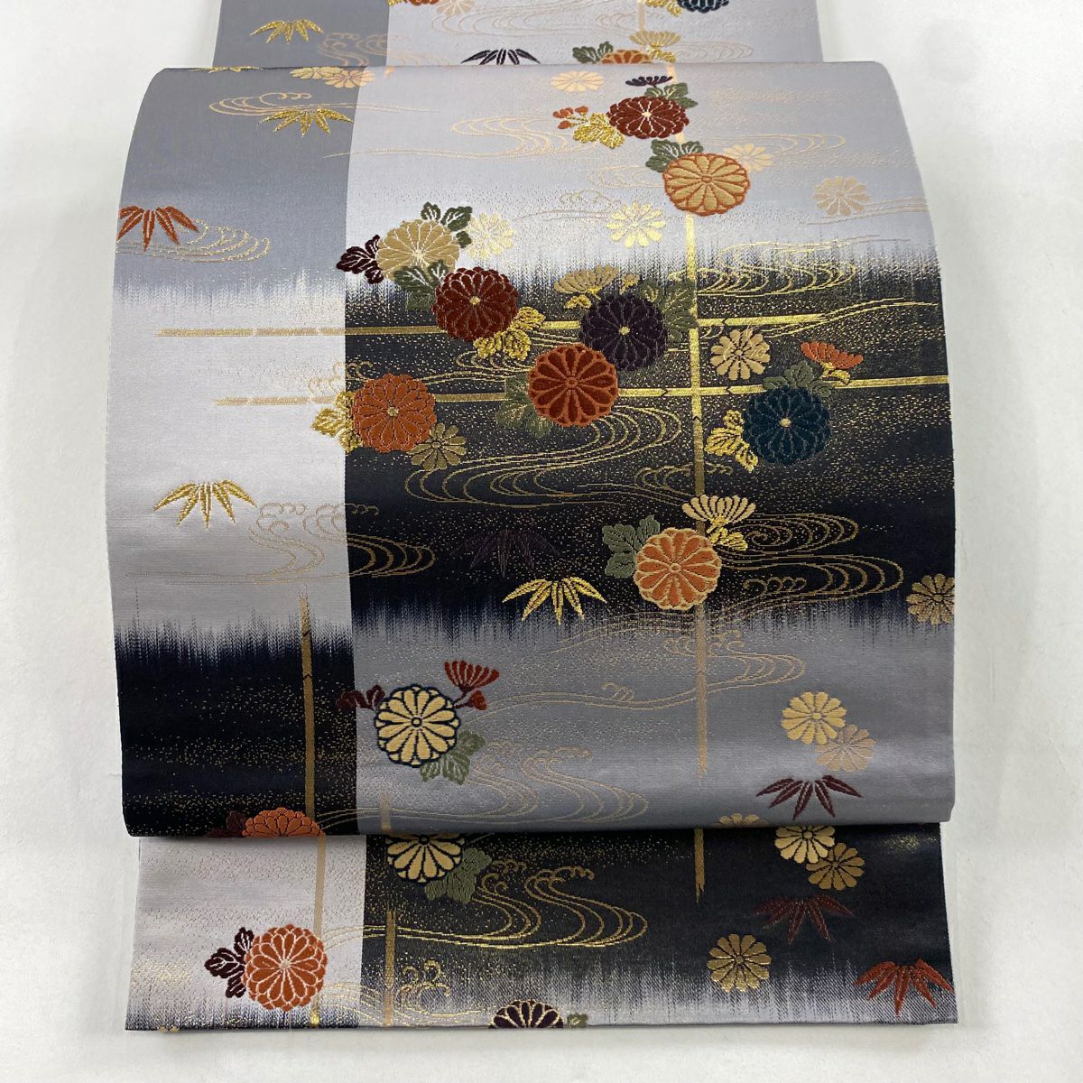 袋帯 美品 逸品 やまと 菊 桜 銀糸 灰色 六通 正絹｜中古・古着