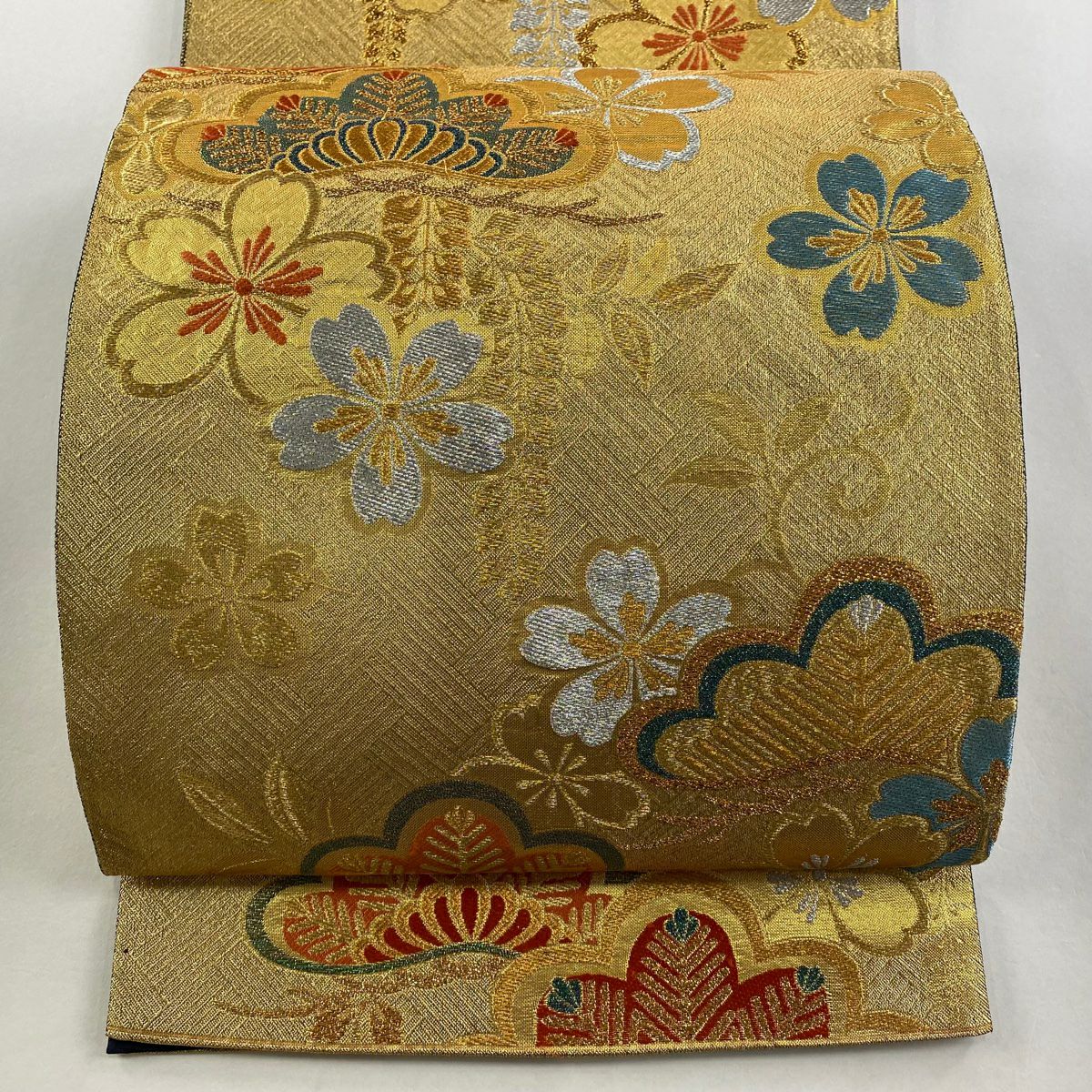 美品】 袋帯 秀品 松藤桜花紋 金銀糸 箔 金色 六通 正絹｜中古・古着