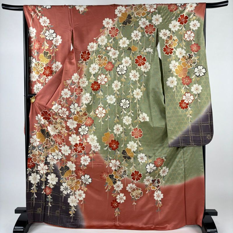 D538 振袖　枝垂れ桜　金彩　黒地　正絹　着物　袷　美品 振袖 身丈173cm 裄丈67cm M 袷 枝垂れ桜 金糸 金彩 ピンク 正絹