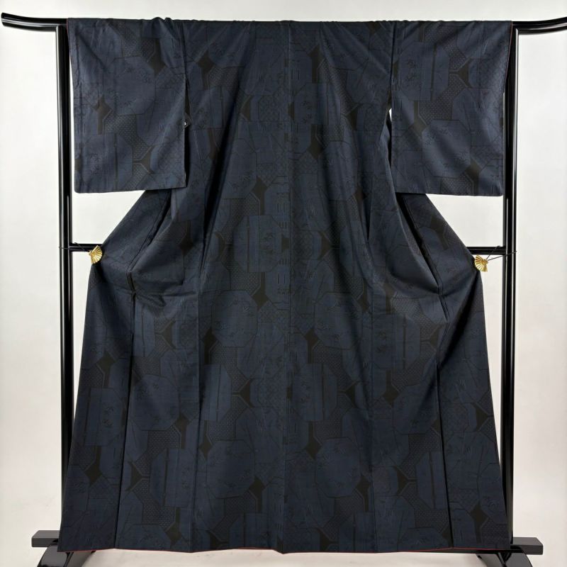 大島紬 身丈161.5cm 裄丈64.5cm M 袷 純泥染 証紙あり 竹 亀甲 紺色