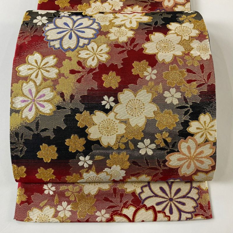 袋帯 美品 秀品 桜 シルエット 金糸 赤 六通 正絹｜中古・古着