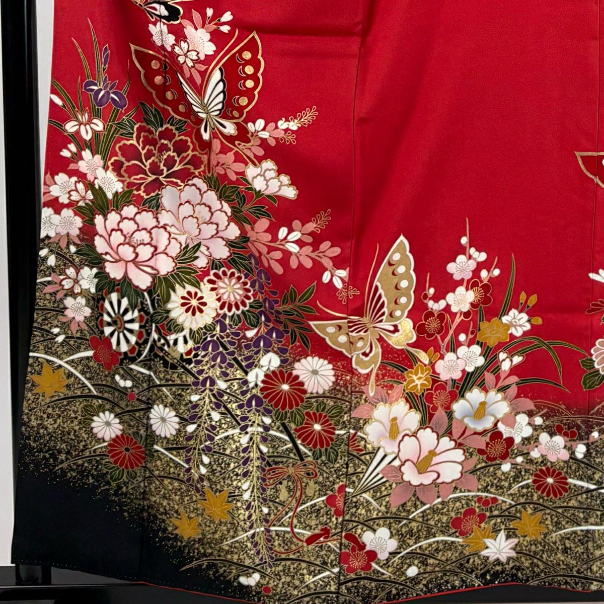 美品】 振袖 身丈159cm 裄丈63cm S 袷 蝶 花車 金糸 金彩 赤 正絹 秀品