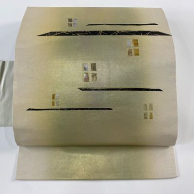 https://buysell.itembox.design/product/585/000002558563/000002558563-01-m.jpg