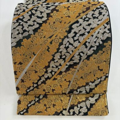 https://buysell.itembox.design/product/594/000002559420/000002559420-01-m.jpg