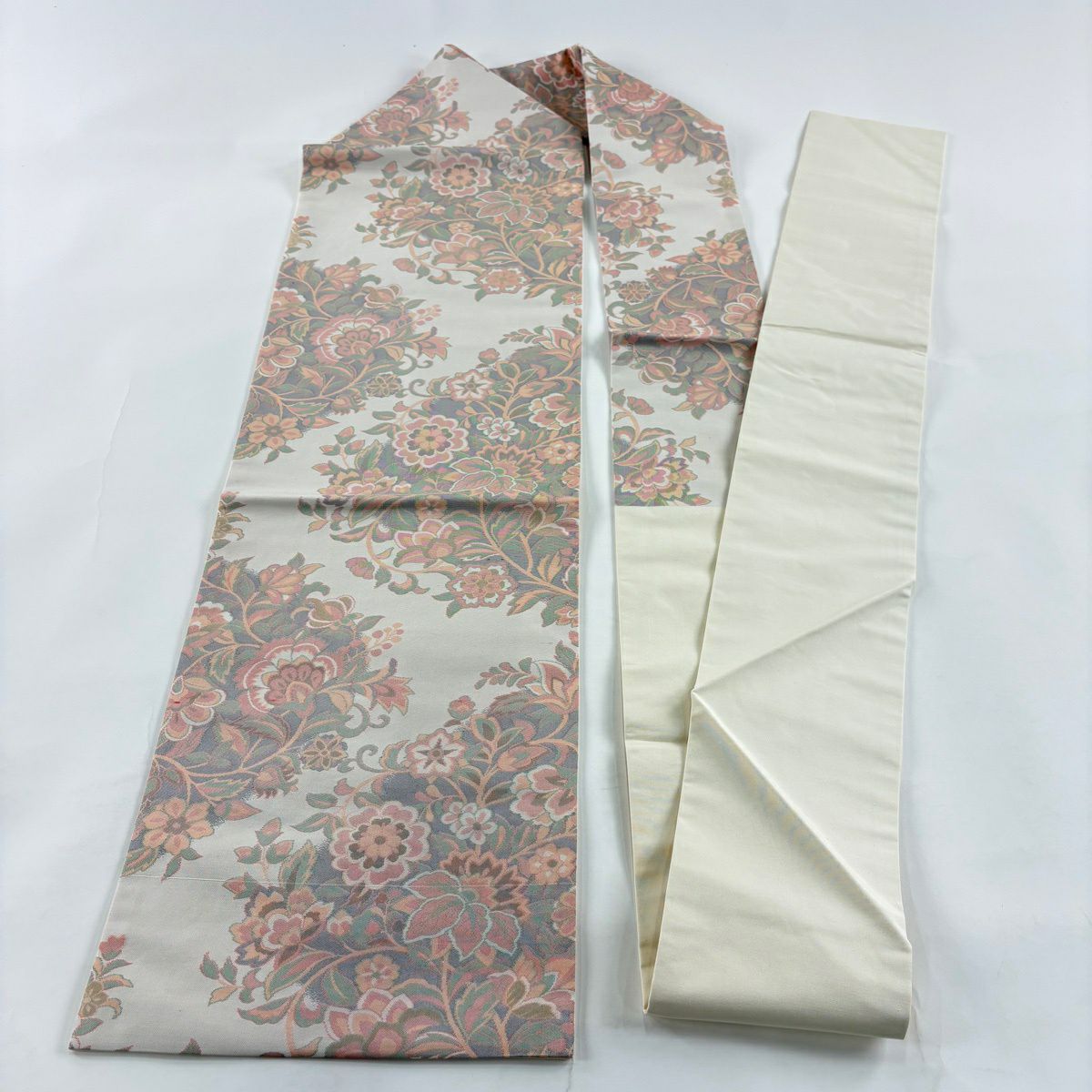 美品】 名古屋帯 優品 草花 花唐草 ベージュ 正絹｜中古・古着