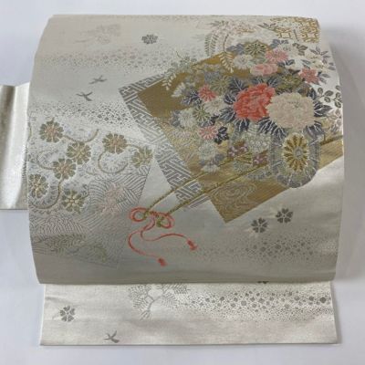 https://buysell.itembox.design/product/599/000002559910/000002559910-01-m.jpg