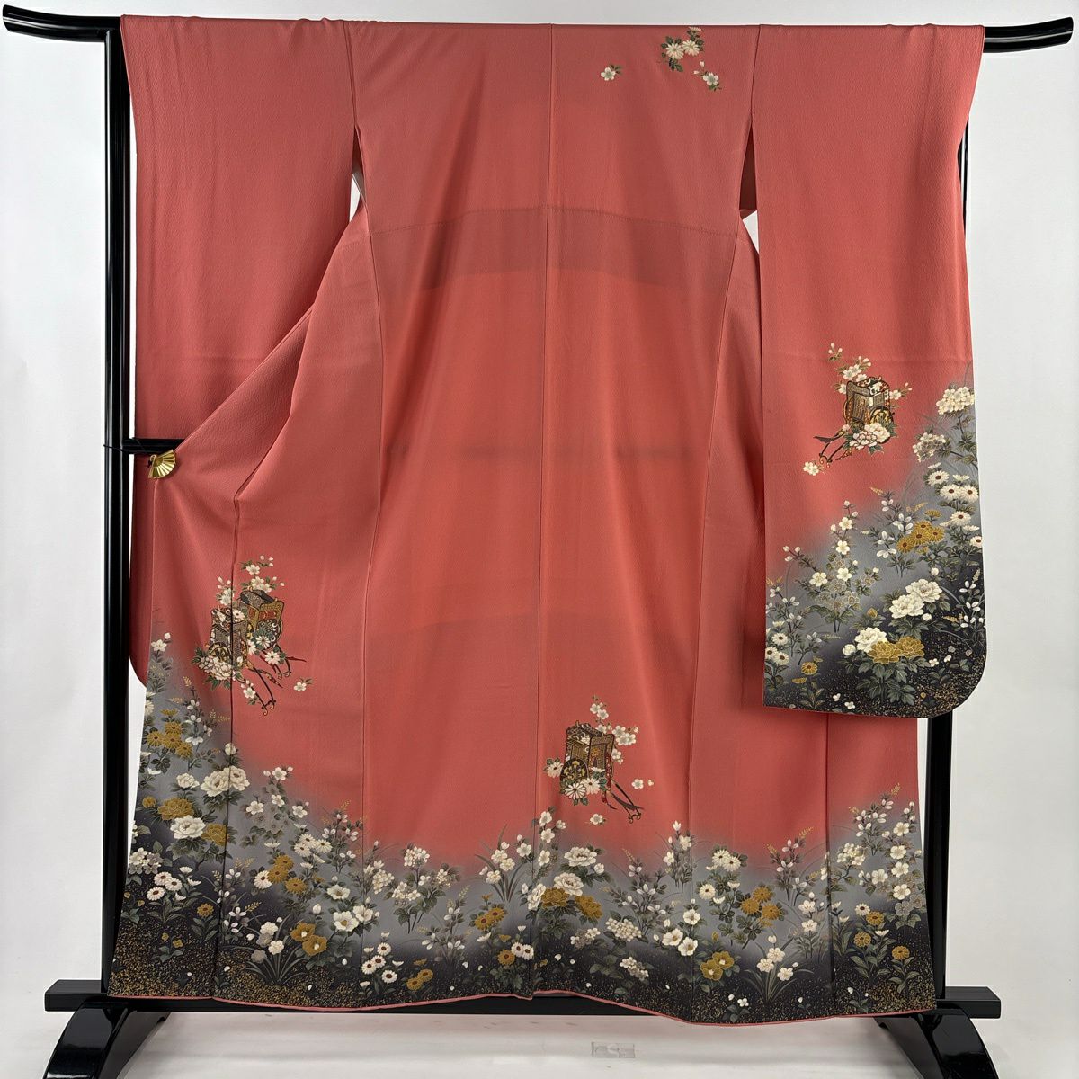 美品】 振袖 身丈159cm 裄丈68cm L 袷 鈴乃屋 草花 金彩 染め分け 赤