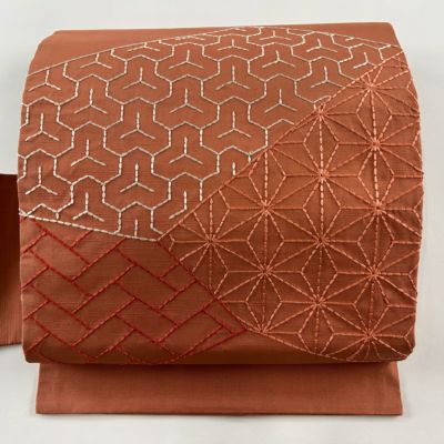 https://buysell.itembox.design/product/605/000002560562/000002560562-01-m.jpg