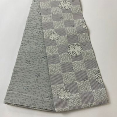 https://buysell.itembox.design/product/606/000002560642/000002560642-01-m.jpg