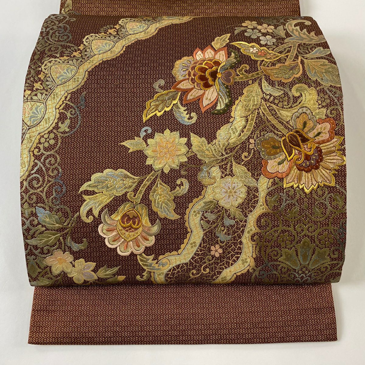 5k2011 袋帯　絹　鳥　金色　茶色　柄物　和装　着物 50％OFF 袋帯 美品 秀品 やまと 花唐草 縞 箔 金糸 茶緑色