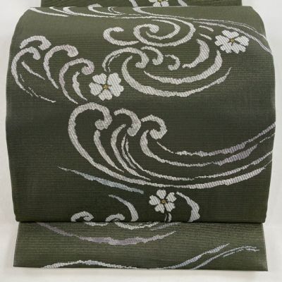 https://buysell.itembox.design/product/616/000002561628/000002561628-01-m.jpg