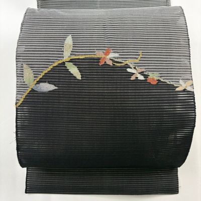 https://buysell.itembox.design/product/623/000002562383/000002562383-01-m.jpg