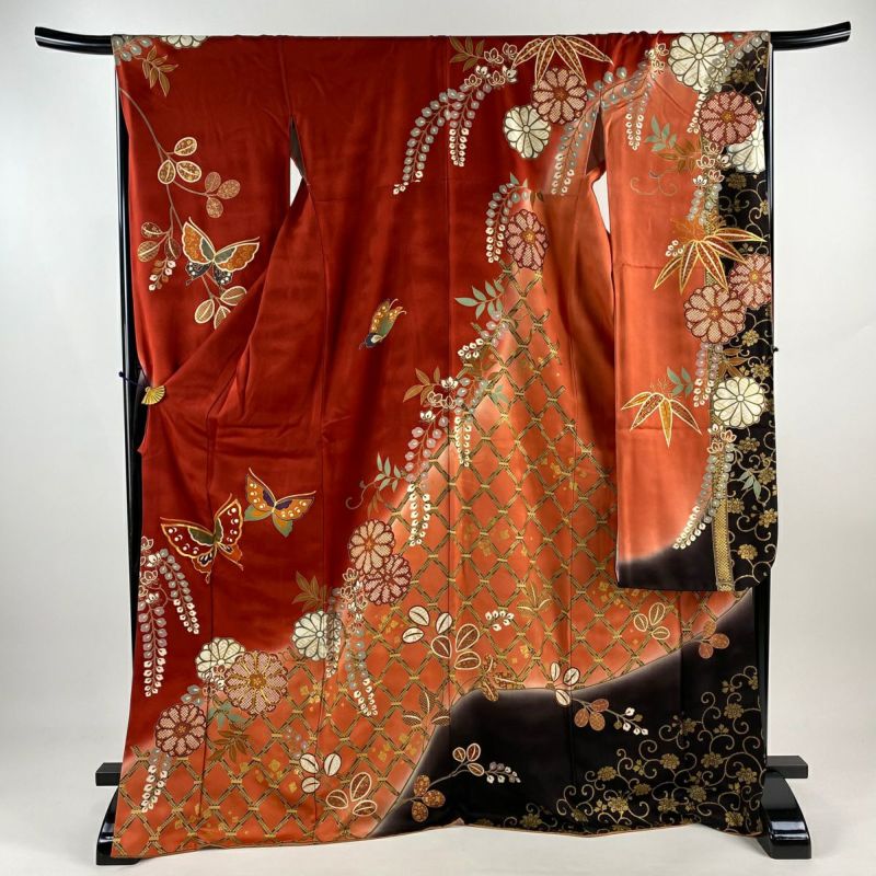 振袖 身丈170cm 裄丈68cm L 袷 山本寛斎 落款あり 蝶 草花 金彩