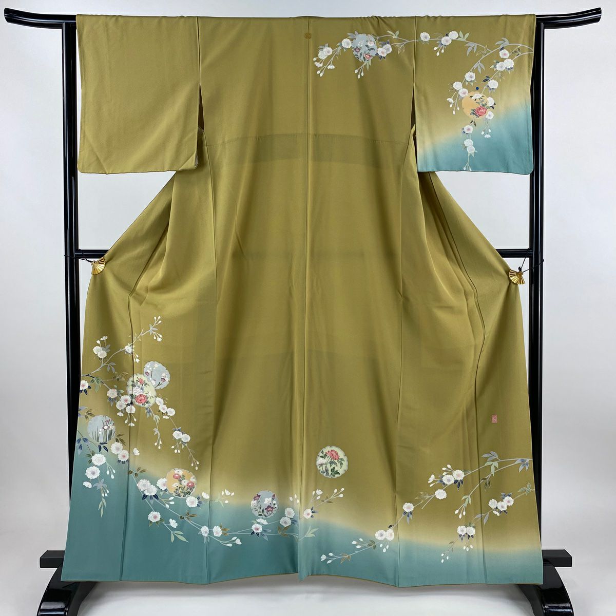 白 付下げ 葉模様 裄65cm 身丈155cm 正絹 袷 ワイドサイズ 付下げ 身丈155cm 裄丈64cm M 袷 落款あり 縦縞 鮫 墨色 正絹 秀