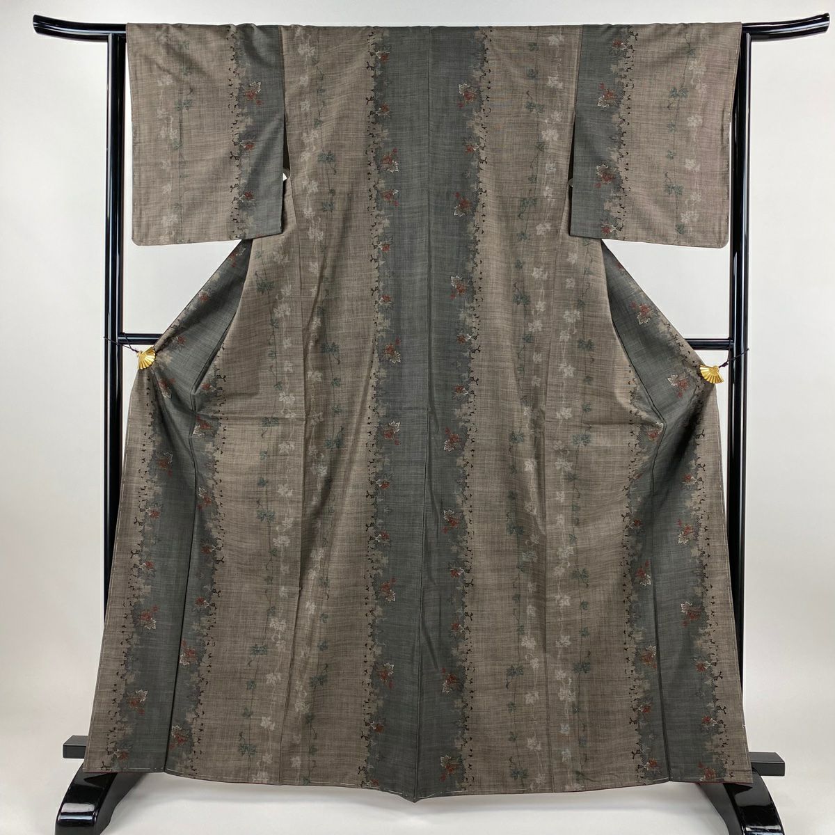 美品 縮緬小紋 丈159.5 裄66.5 美品 縮緬小紋 丈159.5 裄66.5