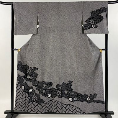 https://buysell.itembox.design/product/632/000002563266/000002563266-01-m.jpg