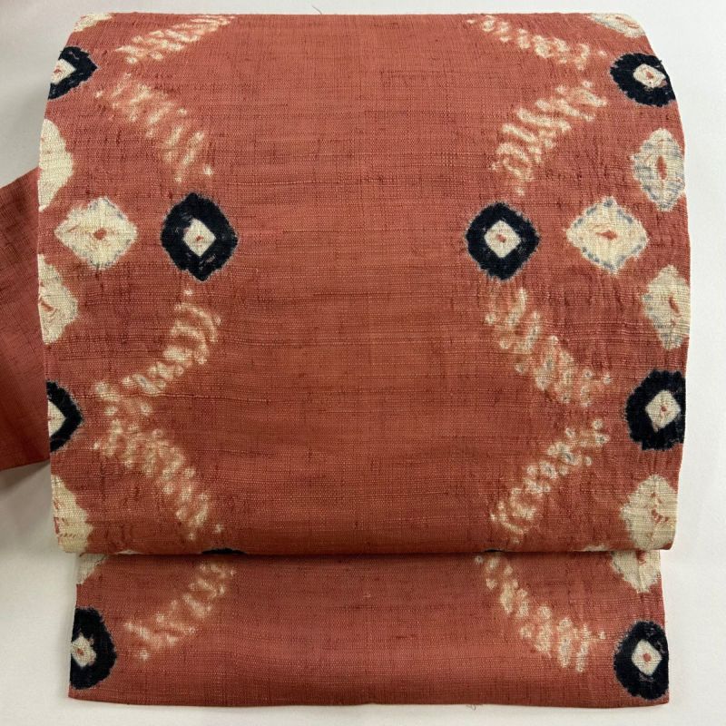 帯1393 ●高級 正絹 紬 夏帯 袋帯 唐辛子 成り物 名古屋帯 美品 秀品 夏帯 夏紬地 幾何学模様 朱色 正絹｜中古