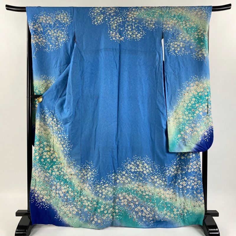 【振袖】着丈156.5 裄68 流水に花 吹き寄せ 橘 深藍色系 正絹 振袖 身丈166cm 裄丈67cm M 袷 桜 桜の花びら 銀通し 金彩 水色