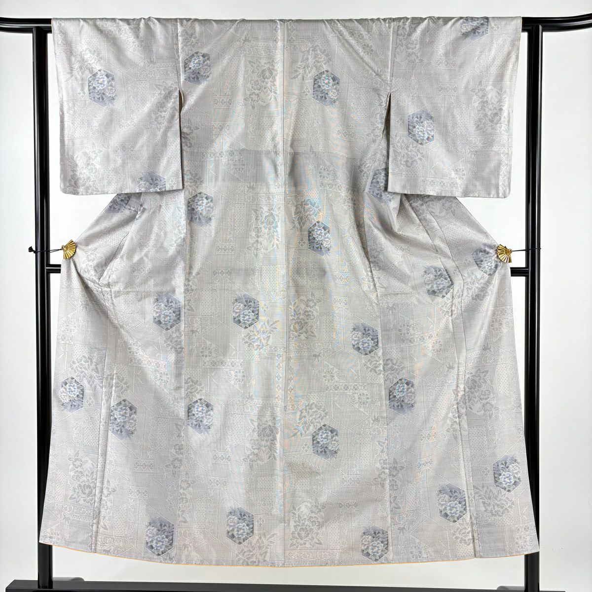 専用 裄丈66.5 身丈159.5 高級化繊 紬風 夏着物 紬 身丈159.5cm 裄丈66cm M 単衣 縦縞 幾何学 茶緑色 正絹 美品