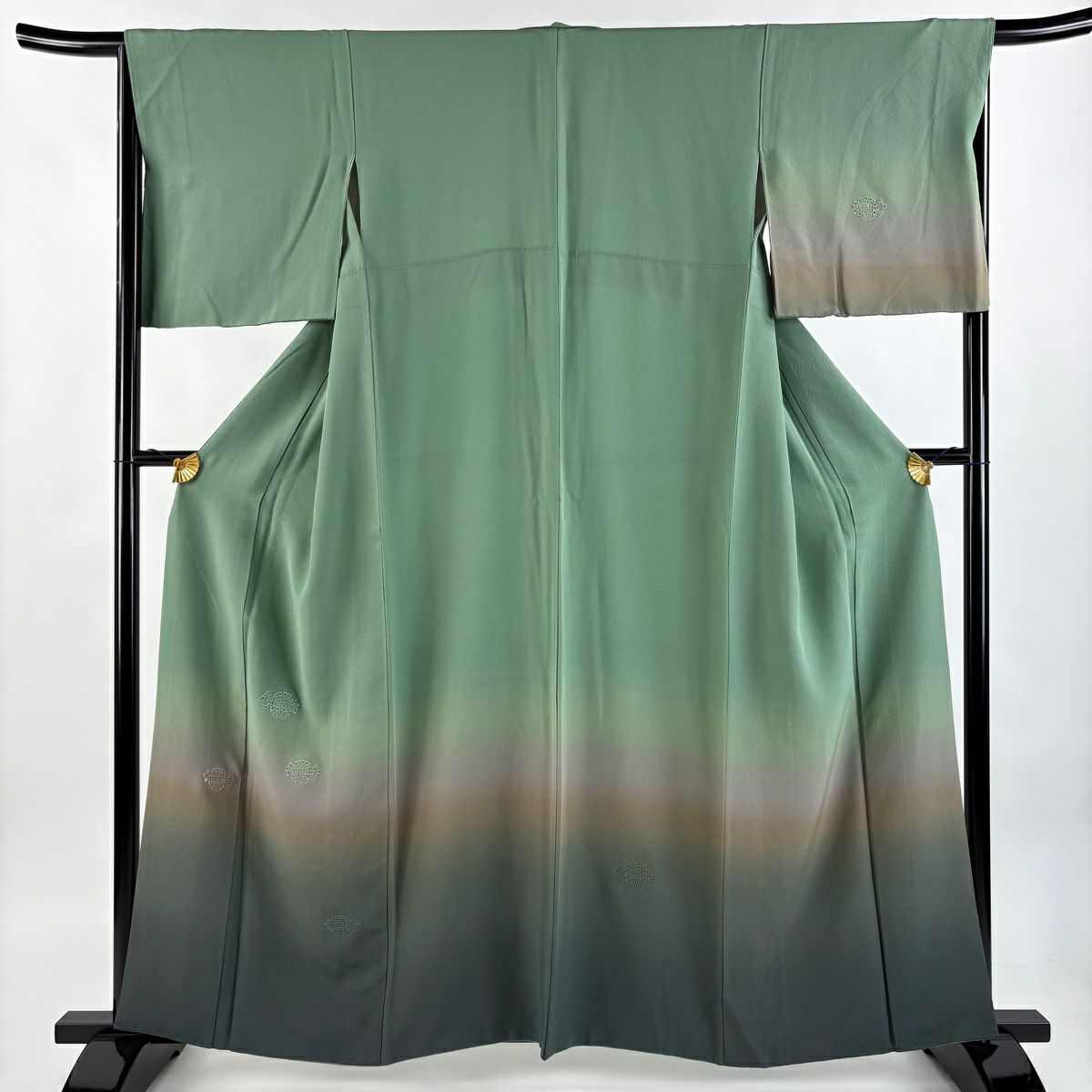 付下げ 身丈162cm 裄丈66.5cm M 袷 霞 華文 刺繍 ぼかし 灰緑 正絹 秀