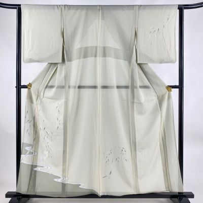 https://buysell.itembox.design/product/643/000002464376/000002464376-01-m.jpg