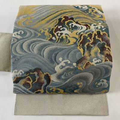 https://buysell.itembox.design/product/644/000002564401/000002564401-01-m.jpg